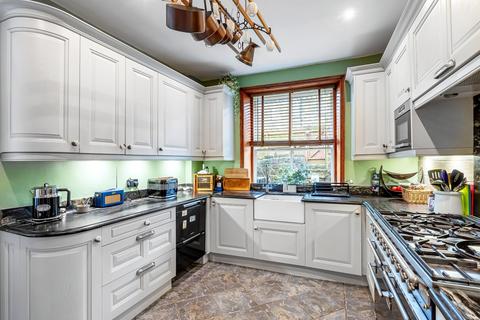 5 bedroom end of terrace house for sale, Grove Road, Ilkley, West Yorkshire, LS29