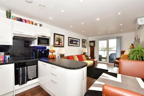 102 Mill Road, Aveley, South Ockendon, RM15 4SR