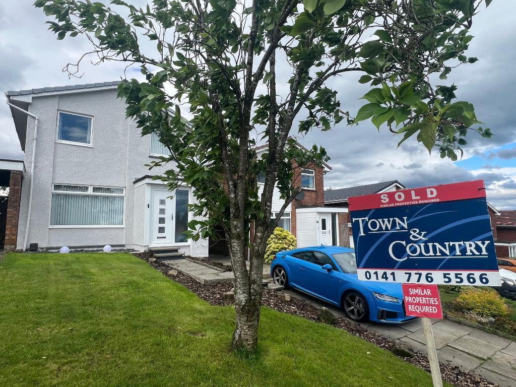 Peathill Avenue, Chryston, Glasgow... 3 bed detached villa for sale £