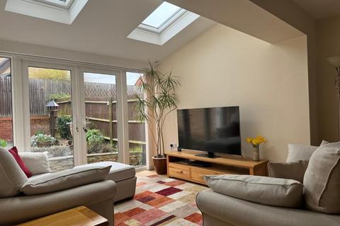 3 bedroom terraced house for sale, Nottingham Close, Ampthill, Bedfordshire, MK45 2FZ