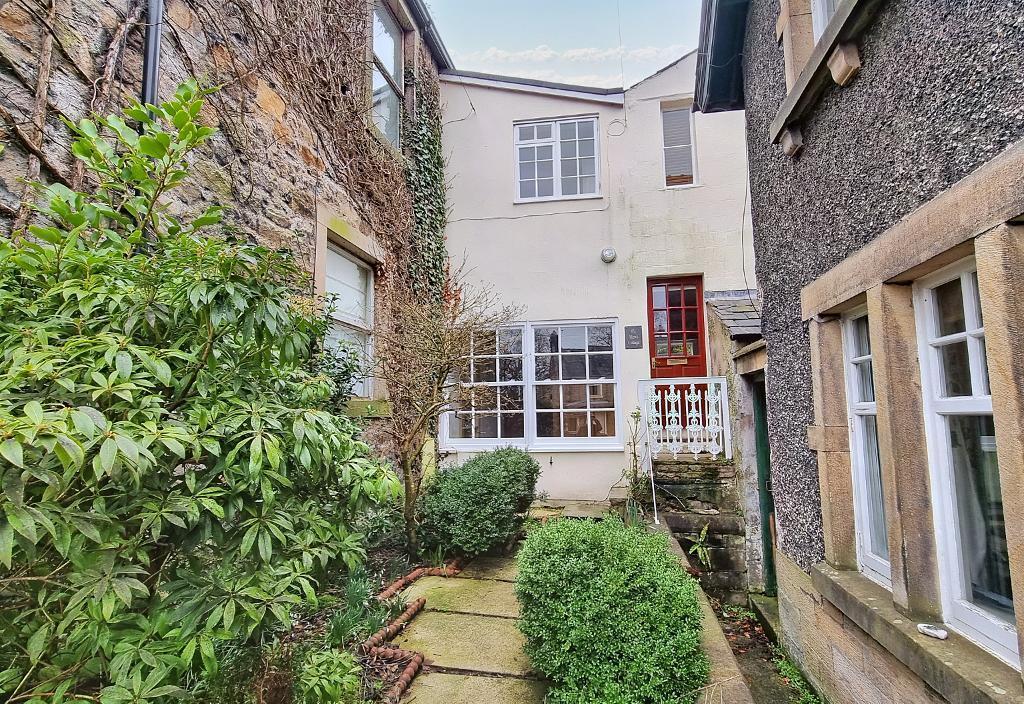Beech Mount, Waddington, Clitheroe, BB7 3HS 2 bed cottage for sale £