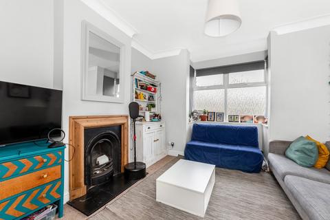 3 bedroom end of terrace house for sale, Crown Dale, London, SE19