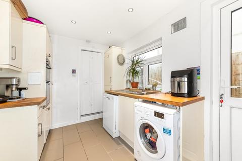 3 bedroom end of terrace house for sale, Crown Dale, London, SE19