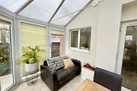 21 Olivers Way, Catcliffe, Rotherham, S60 5UD