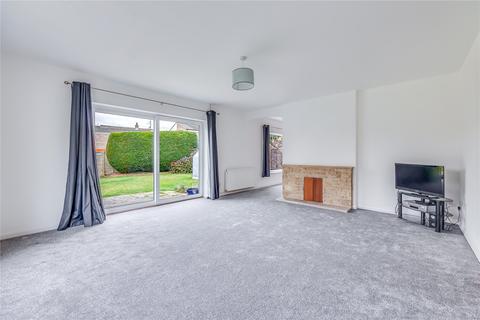 4 bedroom bungalow for sale - The Close, Great Barford, Bedford, Bedfordshire, MK44