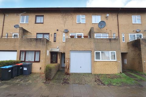 3 bedroom terraced house for sale, Tolcarne Avenue, Fishermead, Milton Keynes, Buckinghamshire, MK6