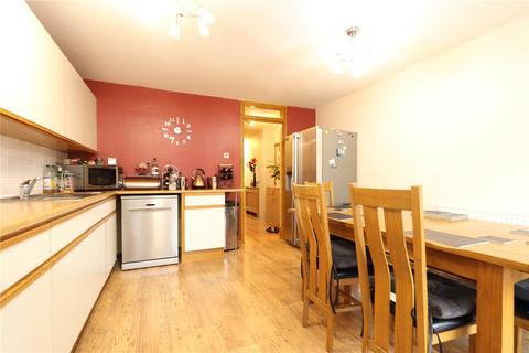 3 bedroom terraced house for sale, Tolcarne Avenue, Fishermead, Milton Keynes, Buckinghamshire, MK6