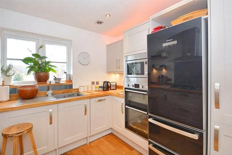 2 Cherry Court, Headingley, Leeds, LS6 2WB
