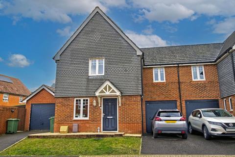 3 bedroom link detached house for sale - Clanfield, Waterlooville PO8