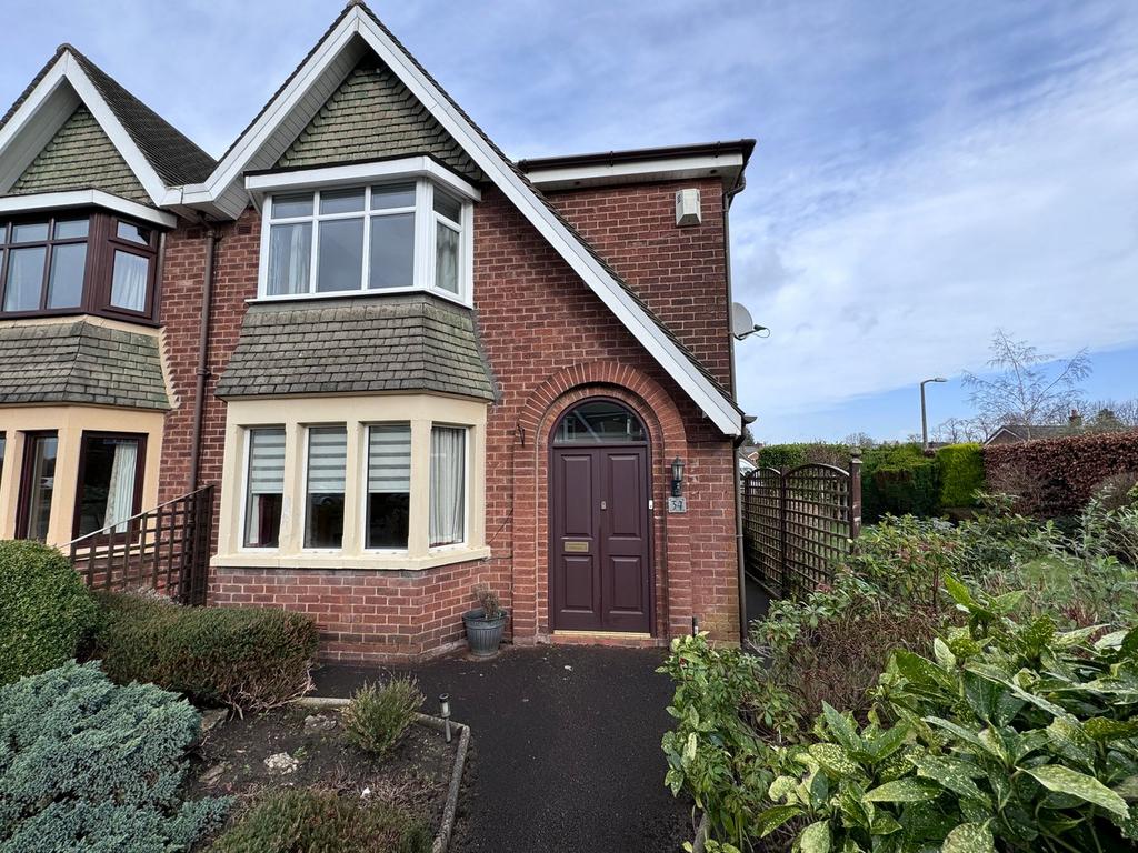 Moorhey Drive, Penwortham, Preston, PR1 3 bed semidetached house for