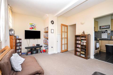 2 bedroom apartment for sale, Warwick Road, Bishops Stortford, Hertfordsdhire, CM23