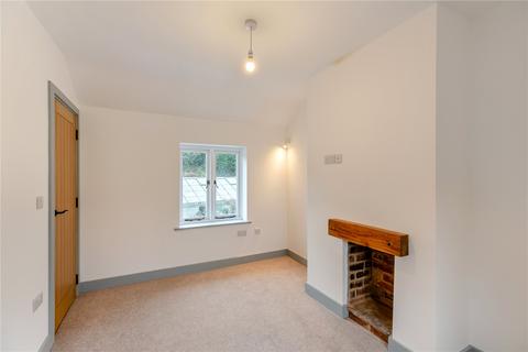 9 Brookside, Knighton, LD7 1DW