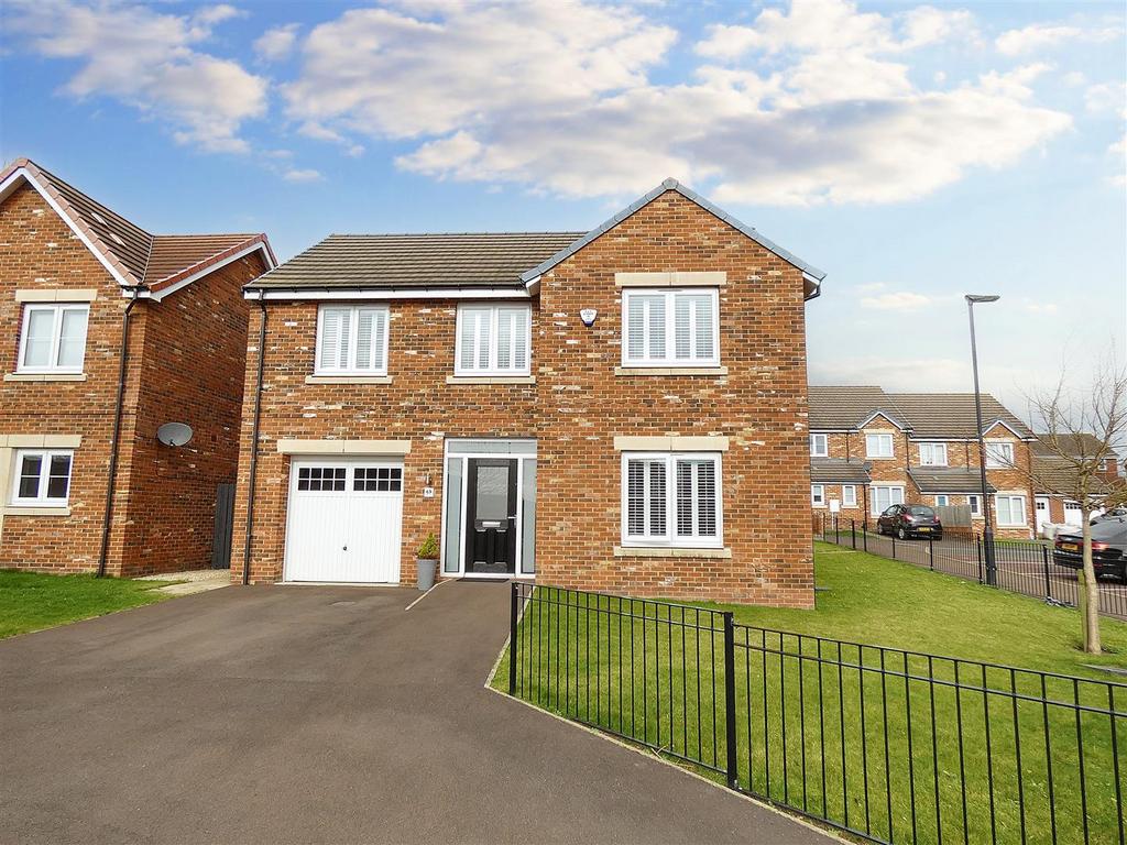 Hadrian Wynd, Wallsend 4 bed detached house for sale £325,000