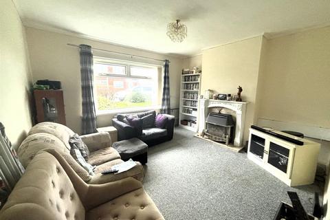 2 bedroom flat for sale - Furze Crescent, Morriston, Swansea