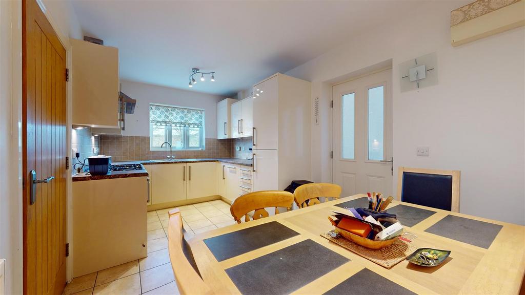 Kitchen / Dining Room