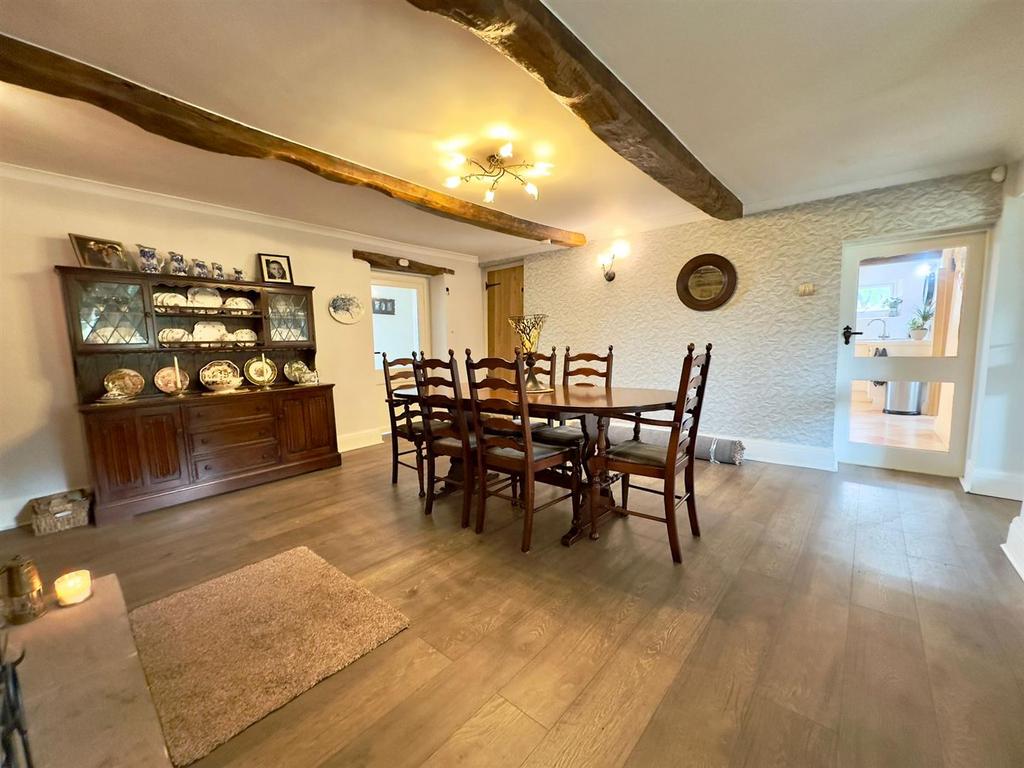 Dining room.jpeg