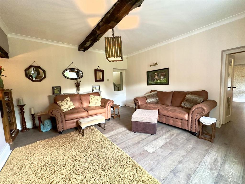Sitting room.jpeg