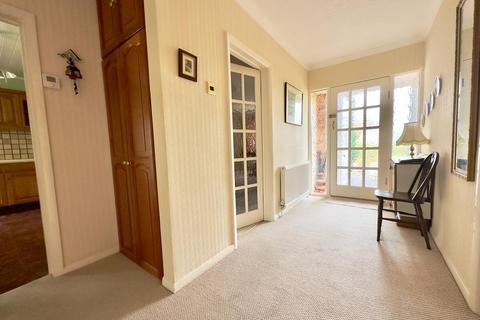 2 bedroom detached bungalow for sale - Edinburgh Road, Wingerworth, Chesterfield