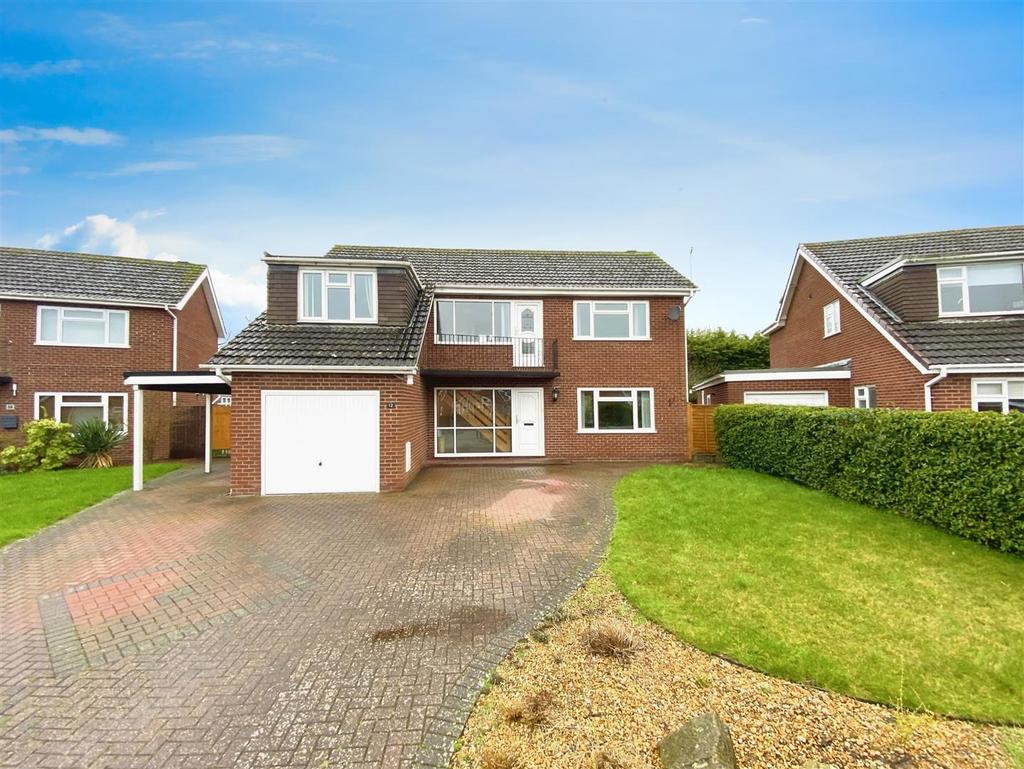 Larkhill Road, Shrewsbury 4 bed detached house for sale £520,000