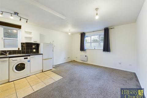 1 bedroom apartment for sale, Menzies Avenue, Laindon West, Essex, SS15