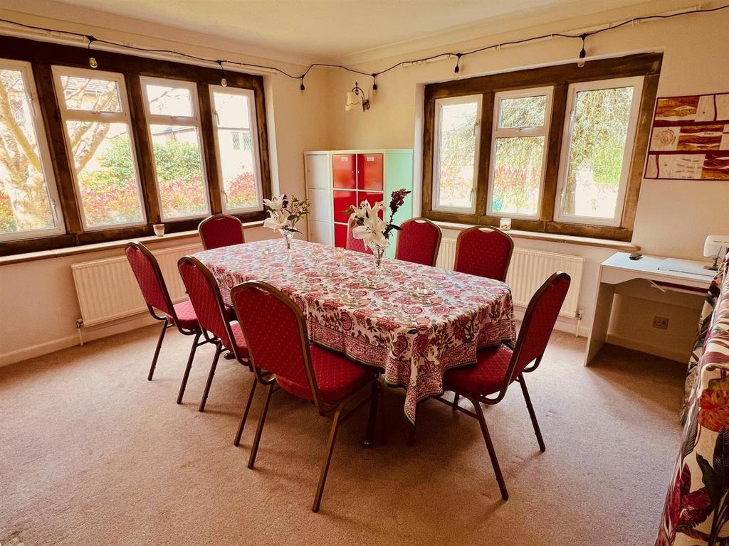 Dining room.jpg