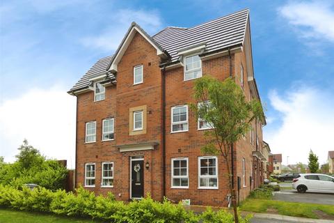 4 bedroom semi-detached house for sale, Meadow Brown Place, Sandbach