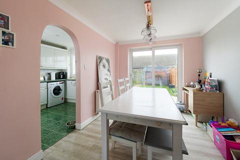 3 bedroom end of terrace house for sale, Laurel Avenue, St Mary's Bay, Romney Marsh, TN29