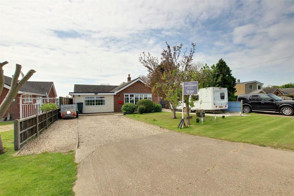 Sea Road, Anderby PE24 4 bed detached bungalow for sale £340,000