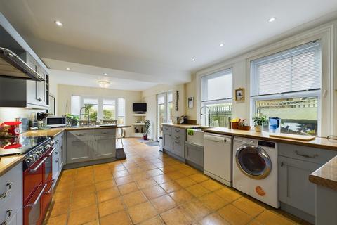 6 bedroom semi-detached house for sale, West Cliff Road, Broadstairs, CT10