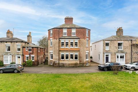 5 bedroom detached house for sale - Norfolk Street, Beverley, East Yorkshire, HU17 7DN