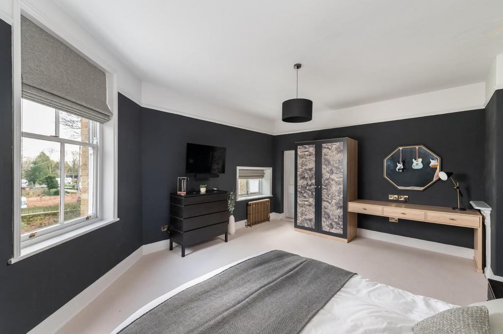 Bedroom 2 alt