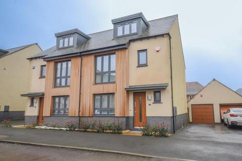 10 Alexander Road, Frenchay, Bristol, BS16 1UZ