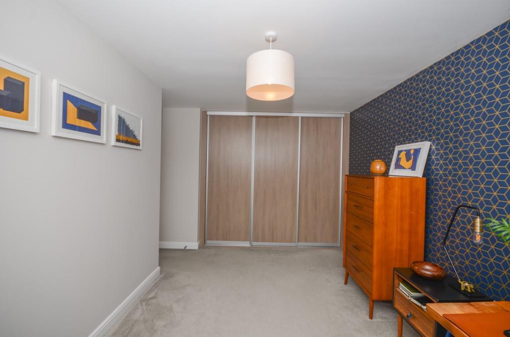 Bedroom three pic 2.jpg