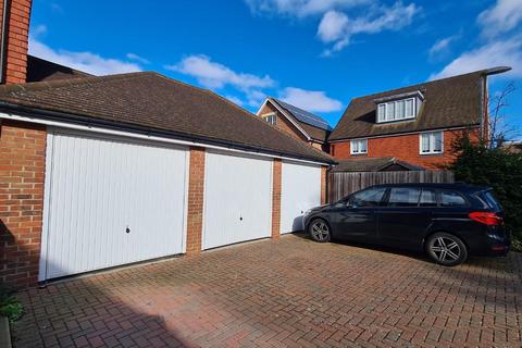 5 Lakin Close, Carshalton, SM5 3DU