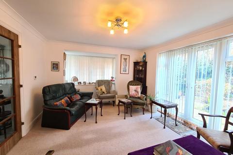 5 Lakin Close, Carshalton, SM5 3DU