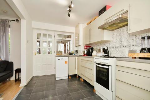 22 Shirley Road, Sheffield, S3 9AH