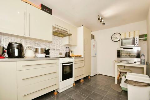 22 Shirley Road, Sheffield, S3 9AH
