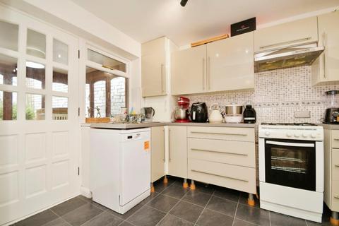22 Shirley Road, Sheffield, S3 9AH