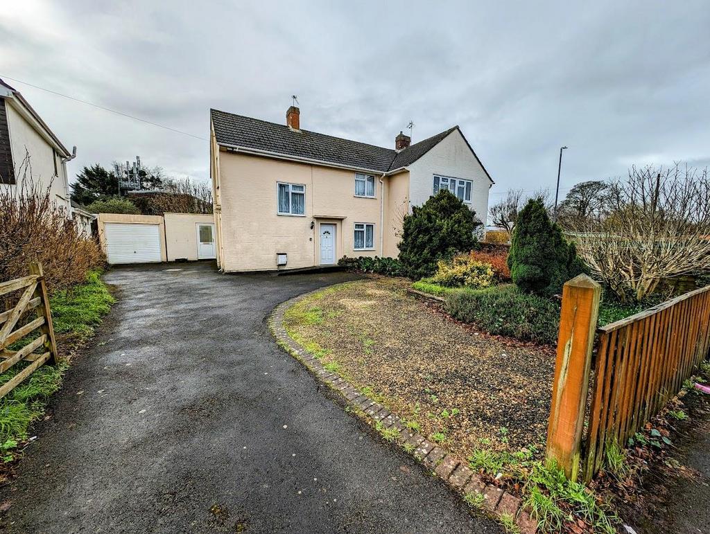 Firgrove Crescent, Yate, Bristol 3 bed semidetached house for sale £