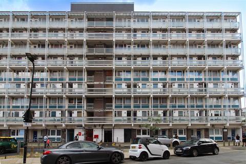 2 bedroom flat for sale, Gilby House, Berger Road, London