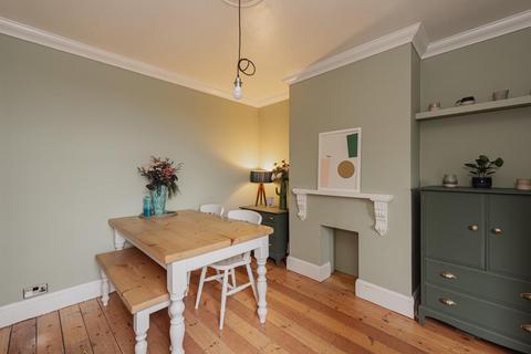 34 Bramble Walk, Epsom, KT18 7TB