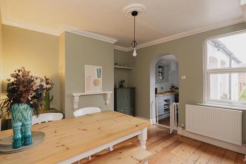 34 Bramble Walk, Epsom, KT18 7TB