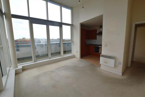 2 bedroom flat for sale, Quadrivium Point, Tuns Lane, Slough