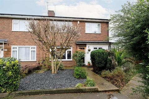 7 Hale Close, London, E4 6SA