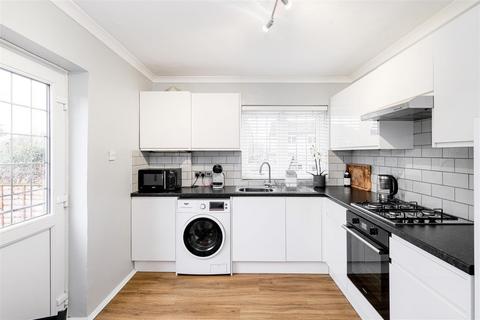 7 Hale Close, London, E4 6SA