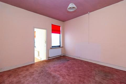 225 Cinderhill Road, Nottingham, NG6 8SE