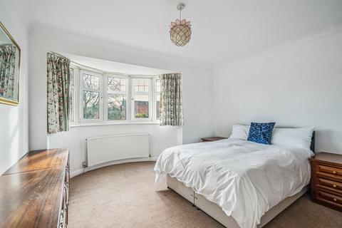 3 bedroom detached house for sale, Victoria Road, Farnham Common SL2