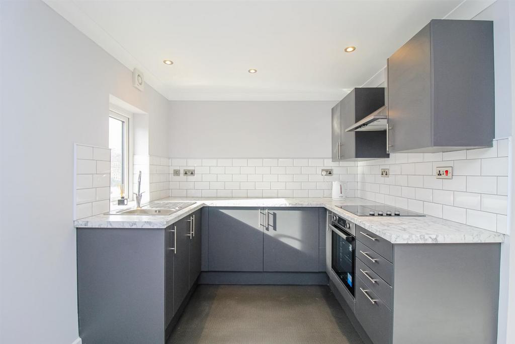 Old Church Street, Ossett WF5 2 bed semidetached house for sale £160,000
