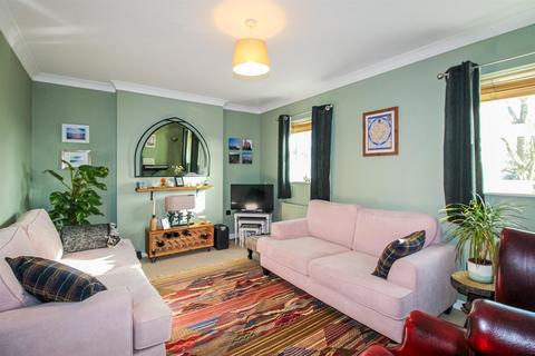 14 Ashworth Square, Wakefield, WF1 4SN