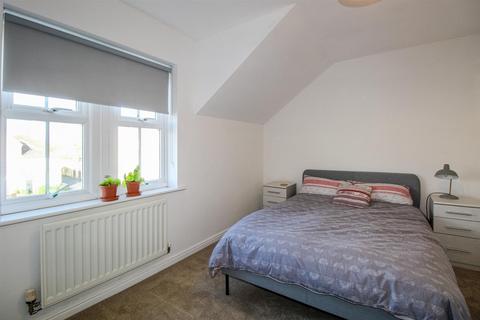 14 Ashworth Square, Wakefield, WF1 4SN